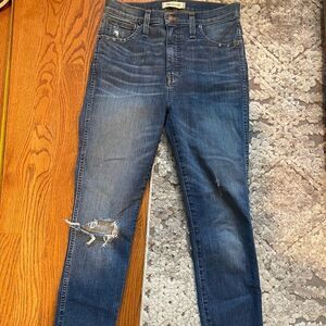 Madewell Jeans. Distressed. Raw Hem. Size 28x26